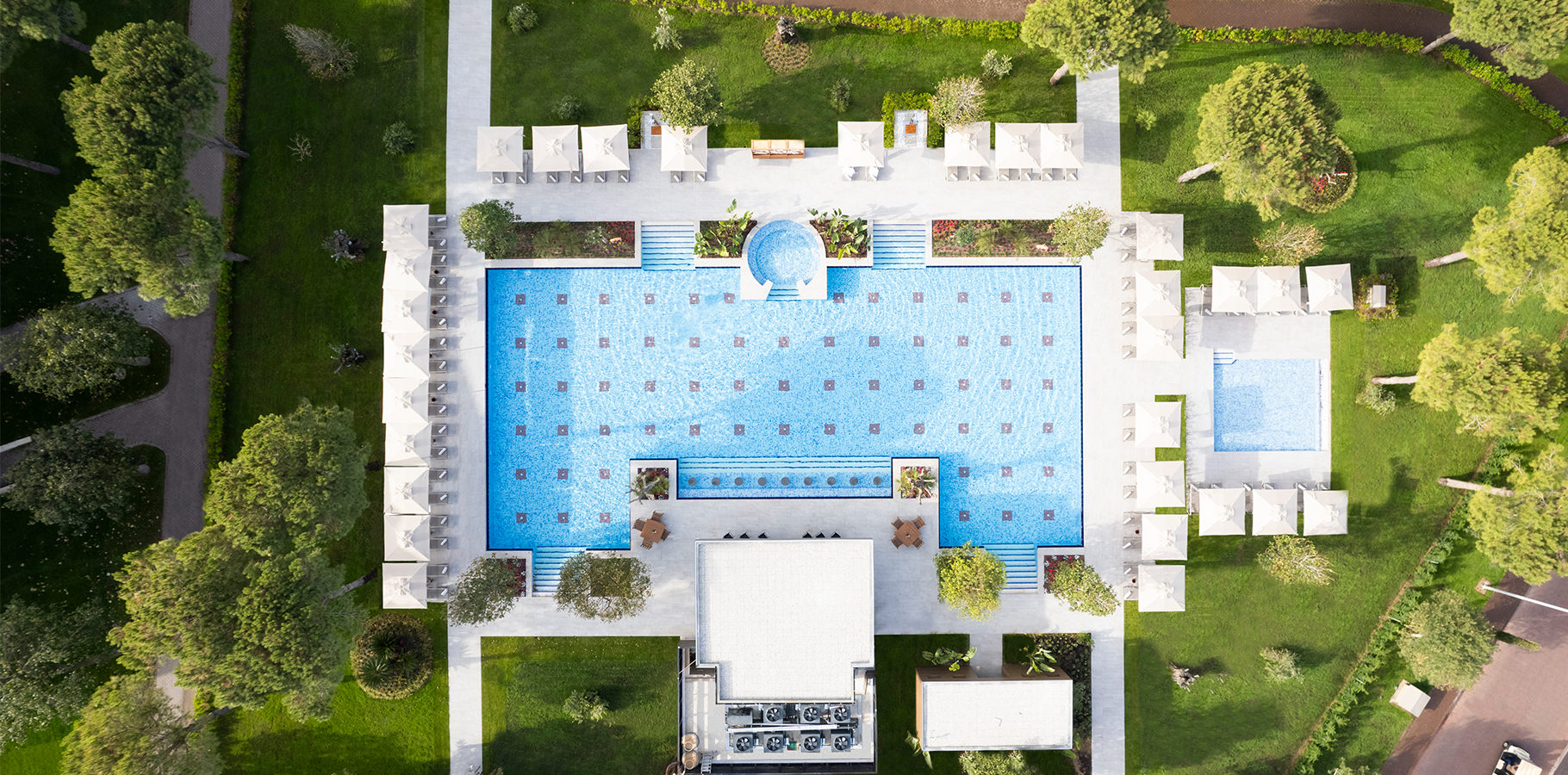 New Heated Outdoor Pool 4