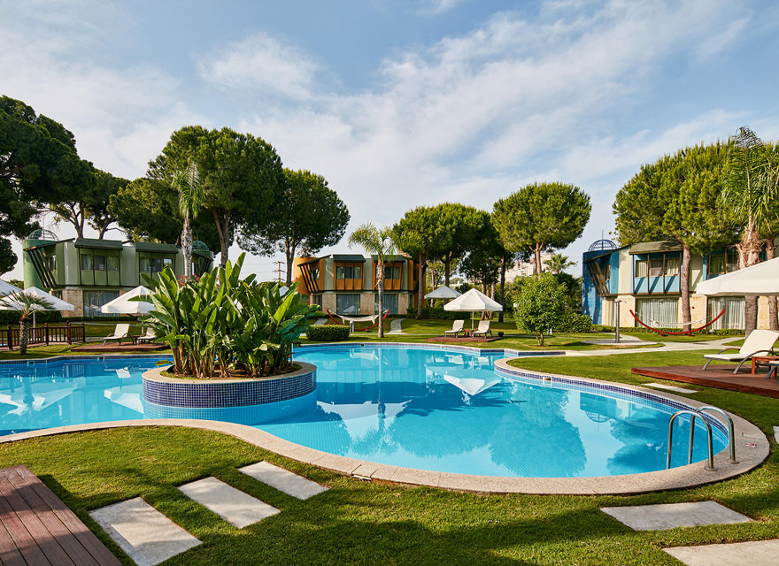 Select Villa (2)