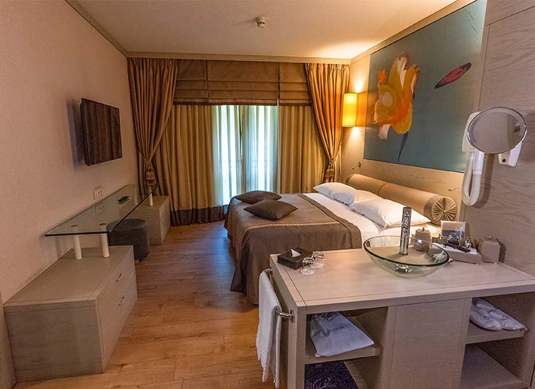 Executive Villa 770X560